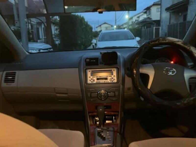 COROLLA AXIO