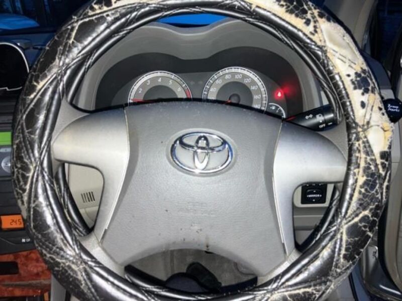 COROLLA AXIO