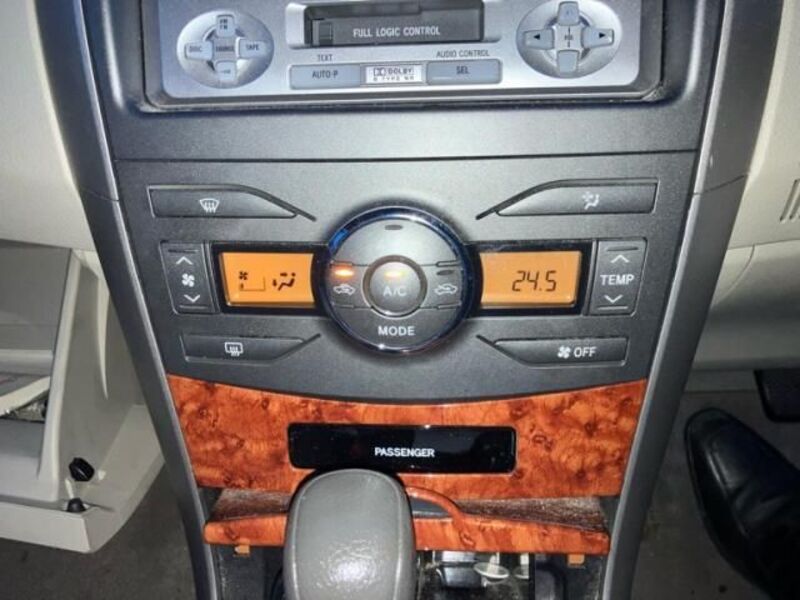COROLLA AXIO