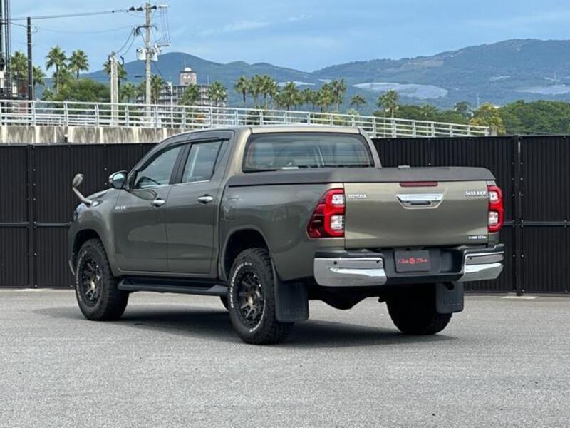 HILUX