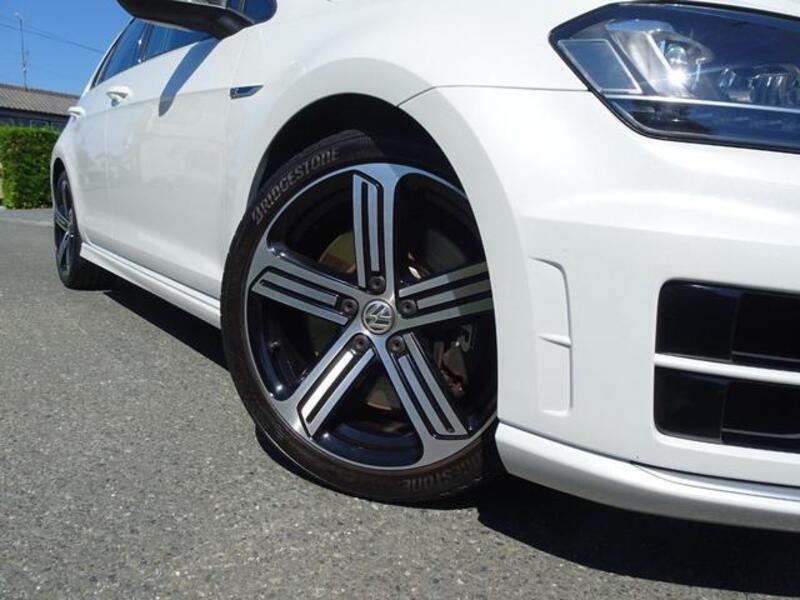 GOLF R