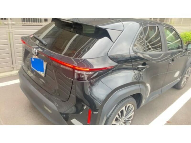 YARIS CROSS