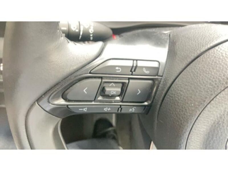 YARIS CROSS