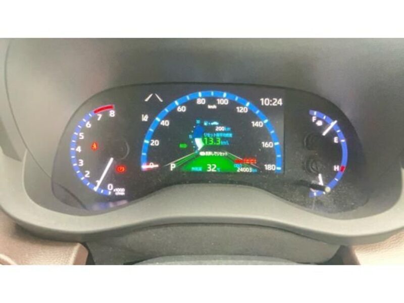 YARIS CROSS