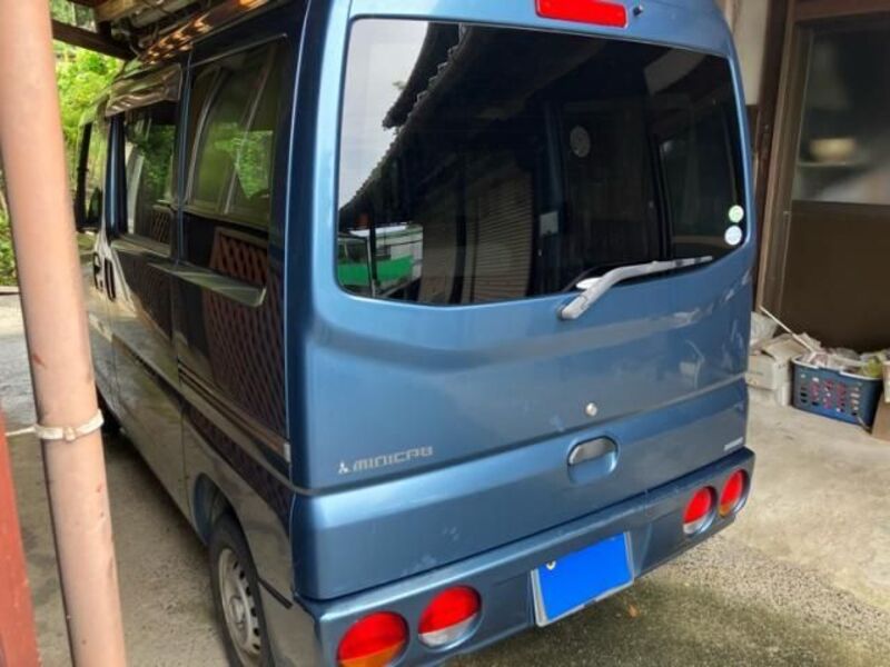 MINICAB VAN