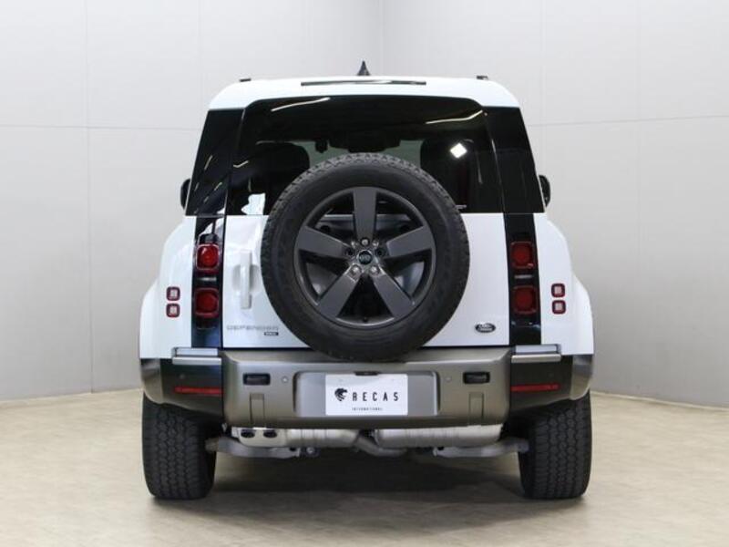 DEFENDER