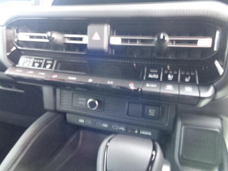 LAND CRUISER 250