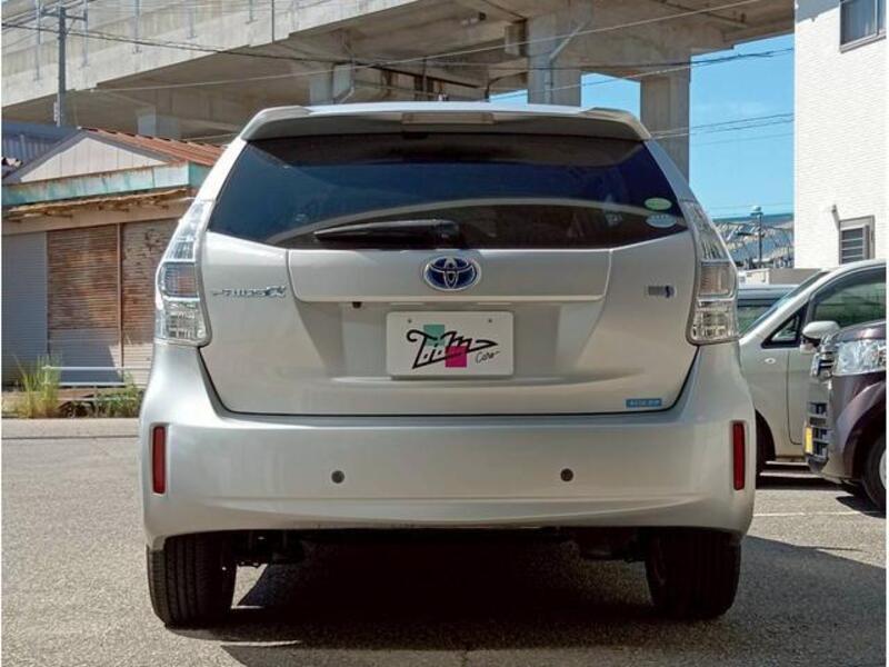PRIUS ALPHA