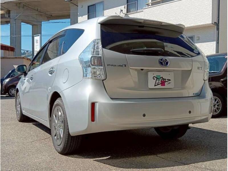 PRIUS ALPHA
