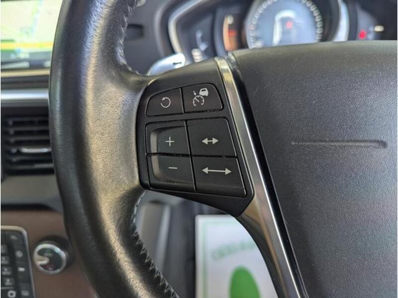 V40