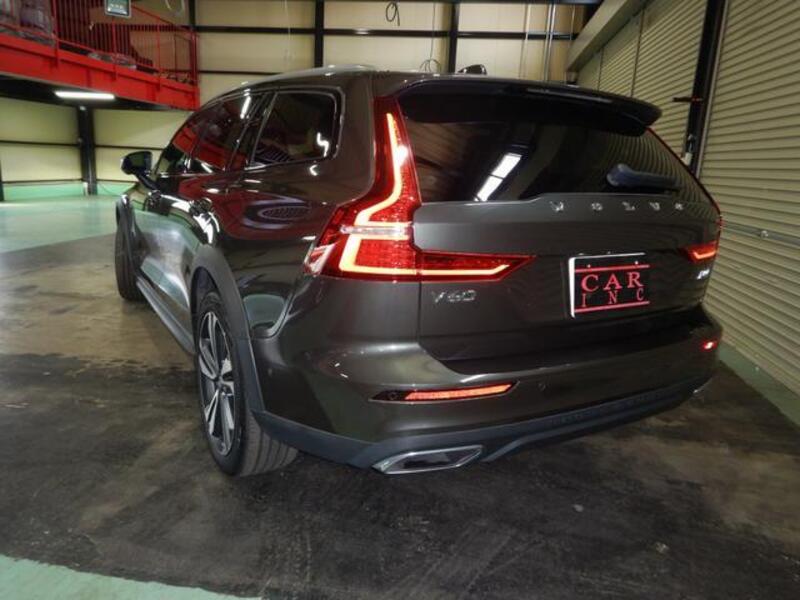 V60