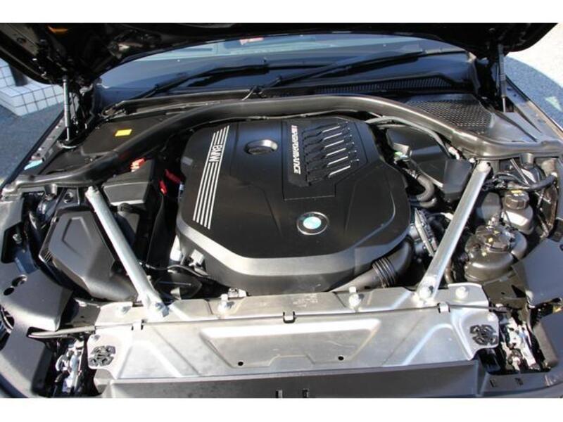 4 SERIES