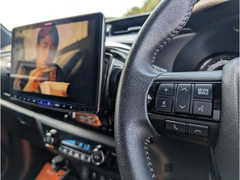 HILUX