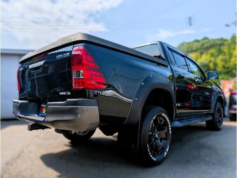 HILUX