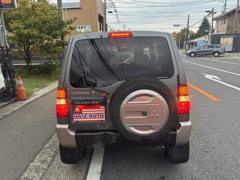 PAJERO MINI