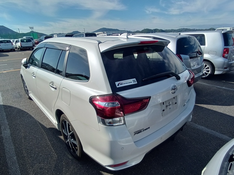 COROLLA FIELDER