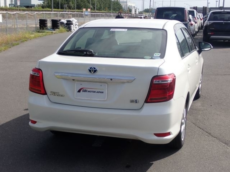 COROLLA AXIO