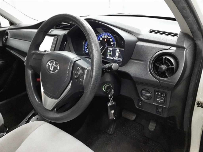COROLLA AXIO