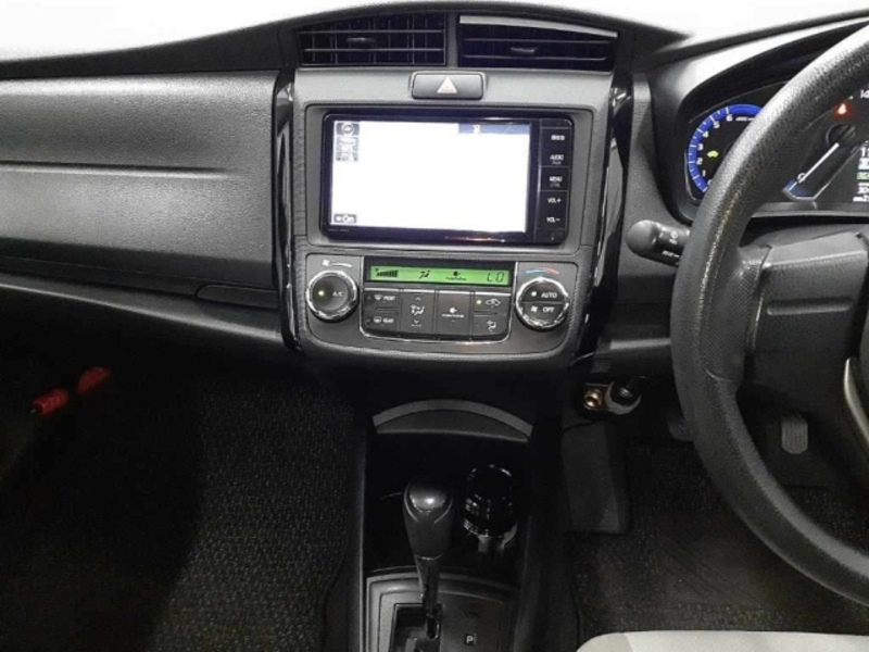 COROLLA AXIO