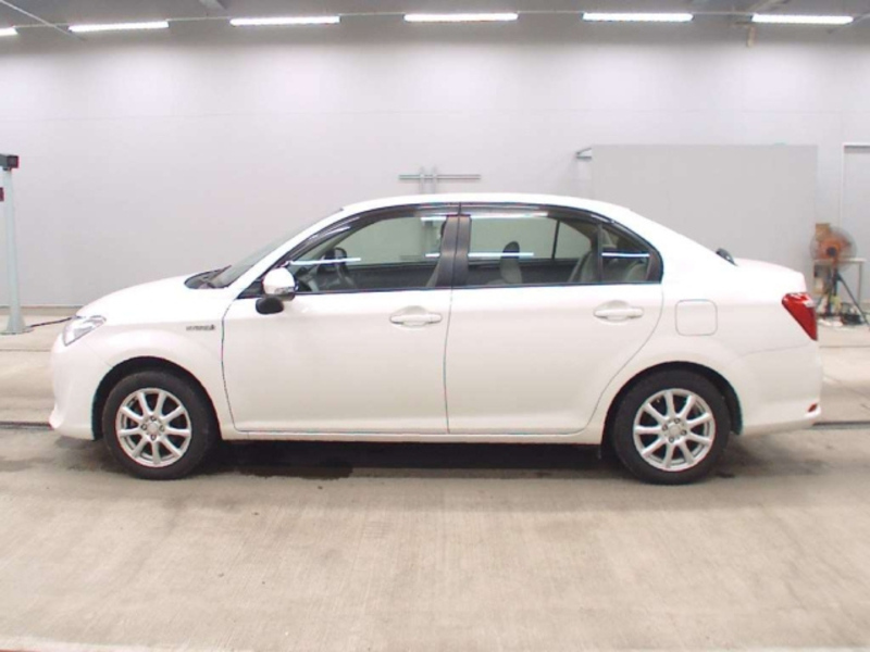 COROLLA AXIO