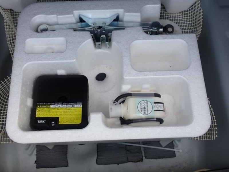 COROLLA AXIO