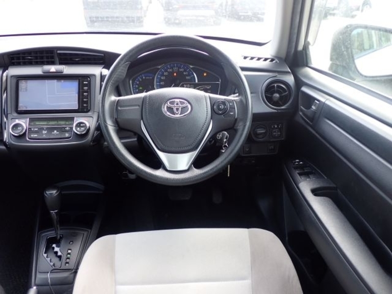 COROLLA AXIO