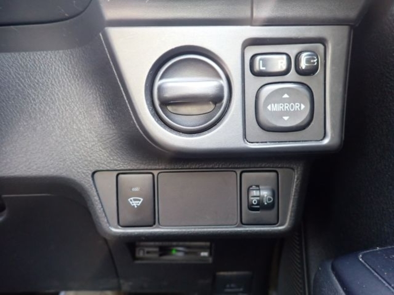 COROLLA AXIO