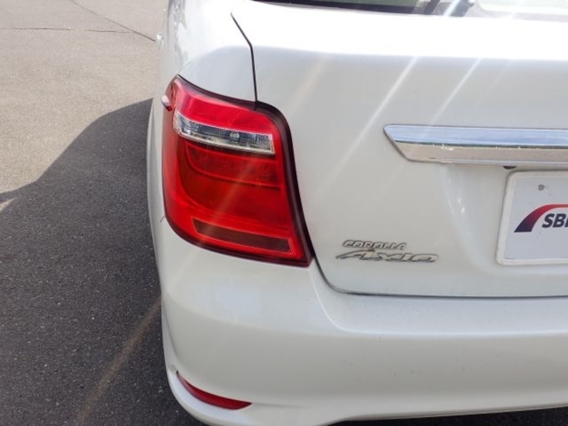 COROLLA AXIO