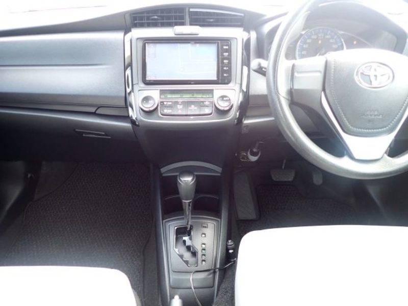 COROLLA AXIO