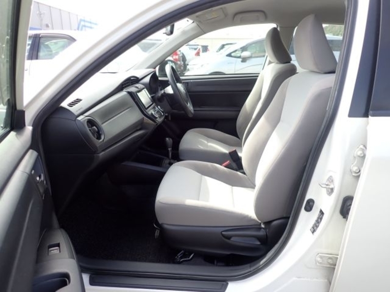 COROLLA AXIO