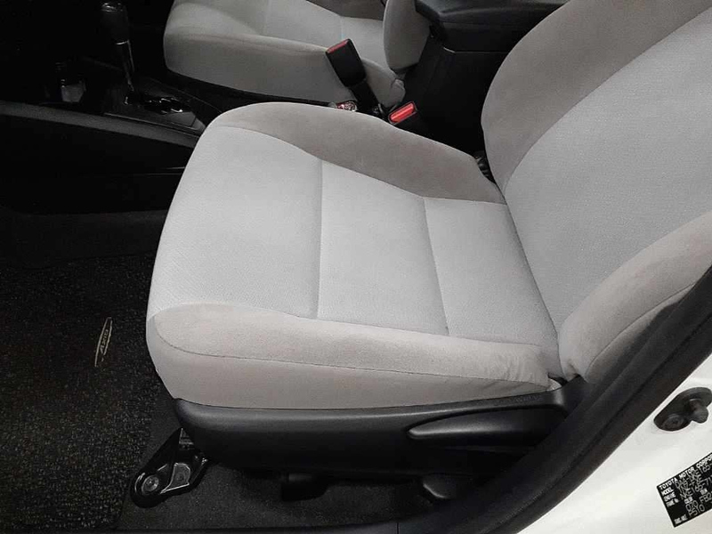 COROLLA AXIO