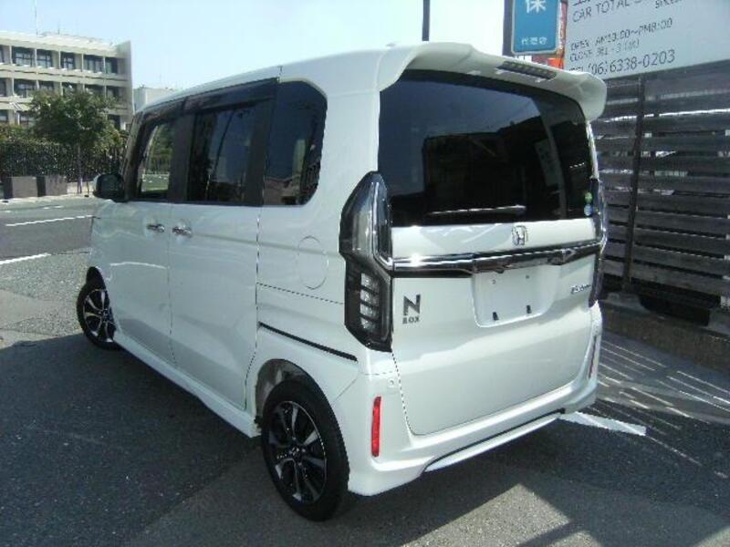 N BOX CUSTOM