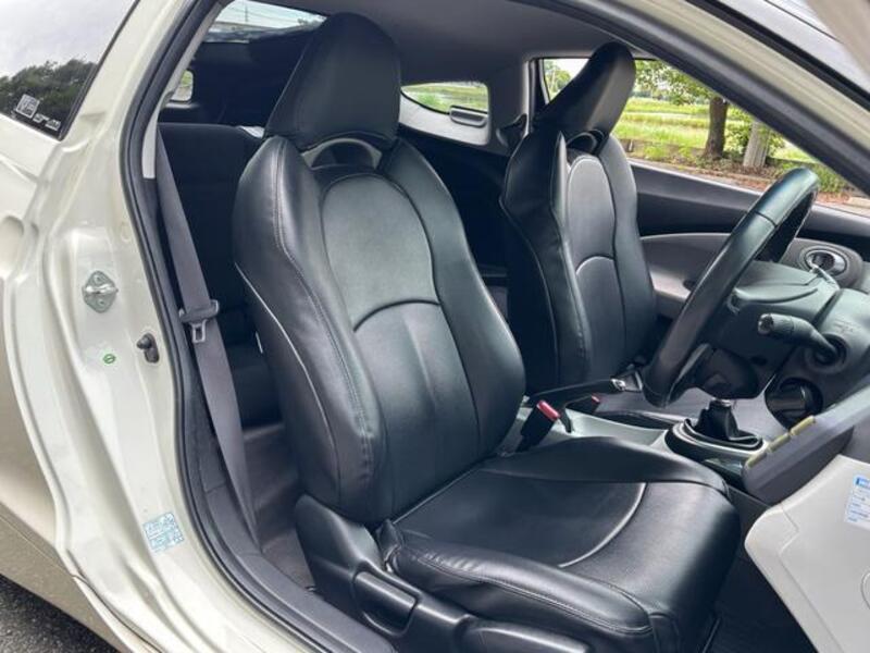 CR-Z