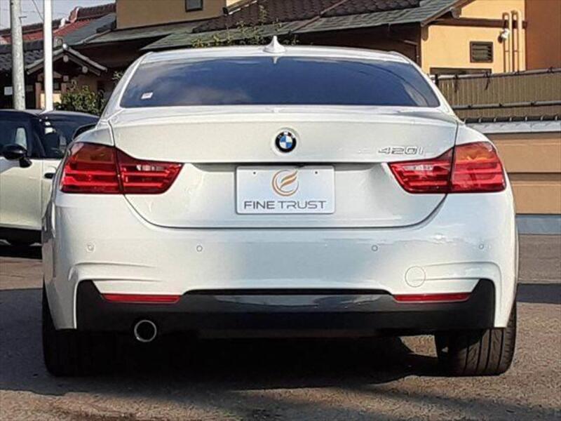 4 SERIES