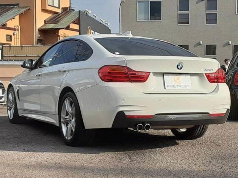 4 SERIES