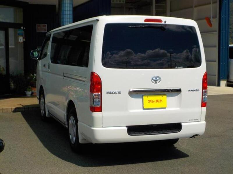 HIACE VAN