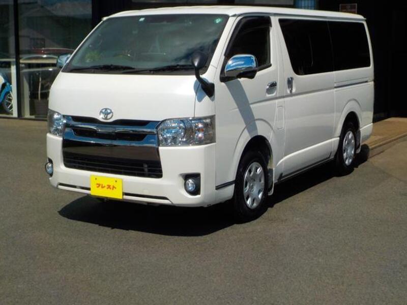 TOYOTA HIACE VAN