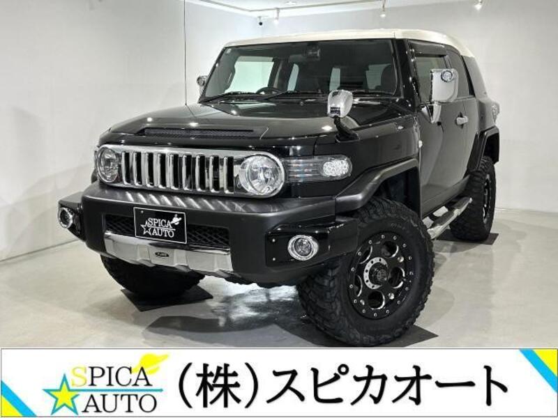 TOYOTA FJ CRUISER