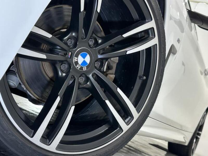 4 SERIES