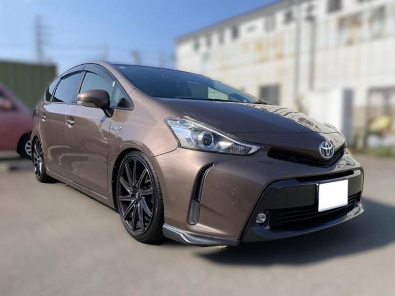 PRIUS ALPHA