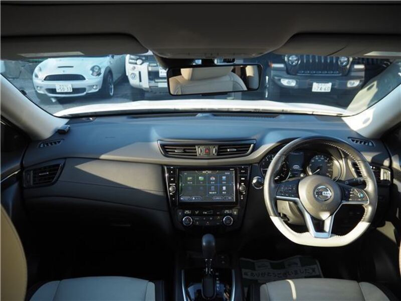 X-TRAIL