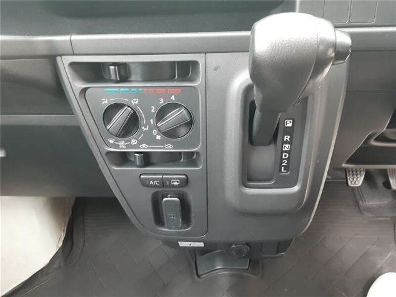 HIJET VAN