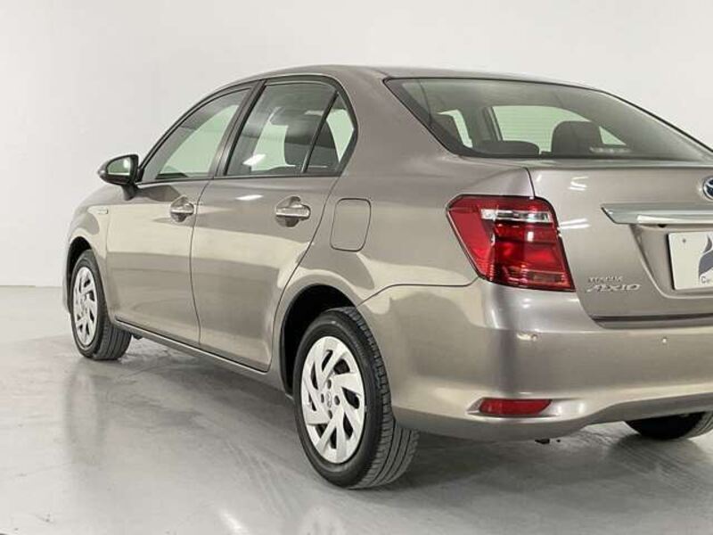 COROLLA AXIO