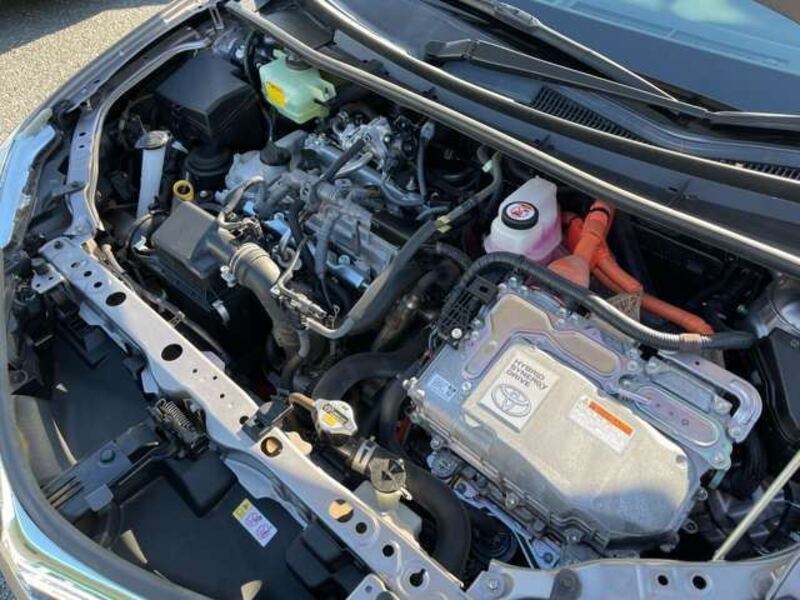 COROLLA AXIO