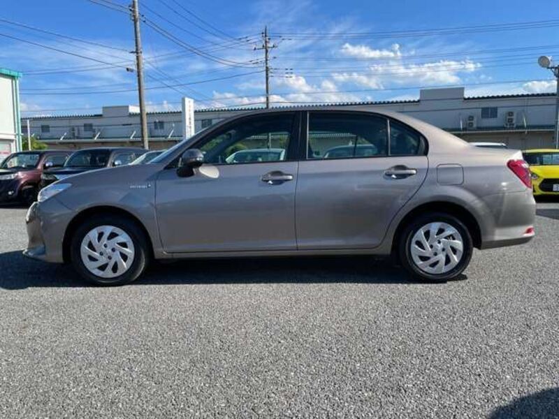 COROLLA AXIO