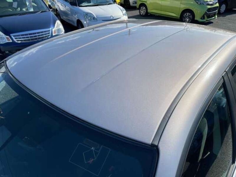 COROLLA AXIO