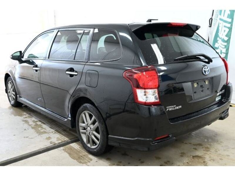 COROLLA FIELDER