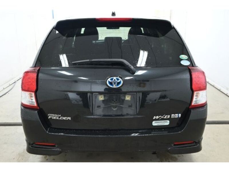 COROLLA FIELDER