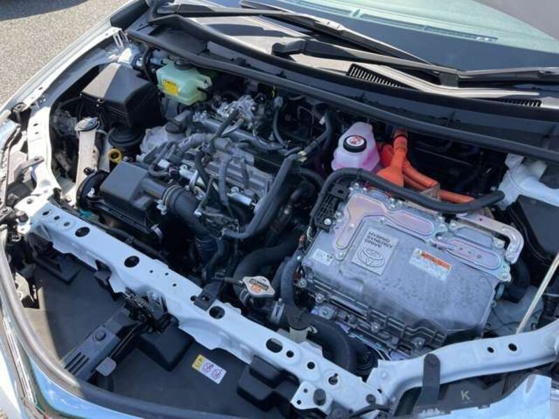 COROLLA AXIO