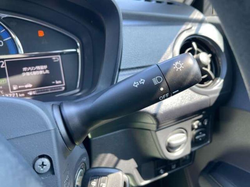 COROLLA AXIO
